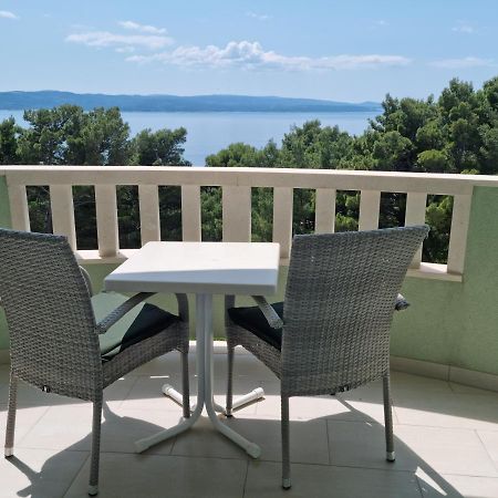 Guesthouse Dominovic Брела Екстериор снимка