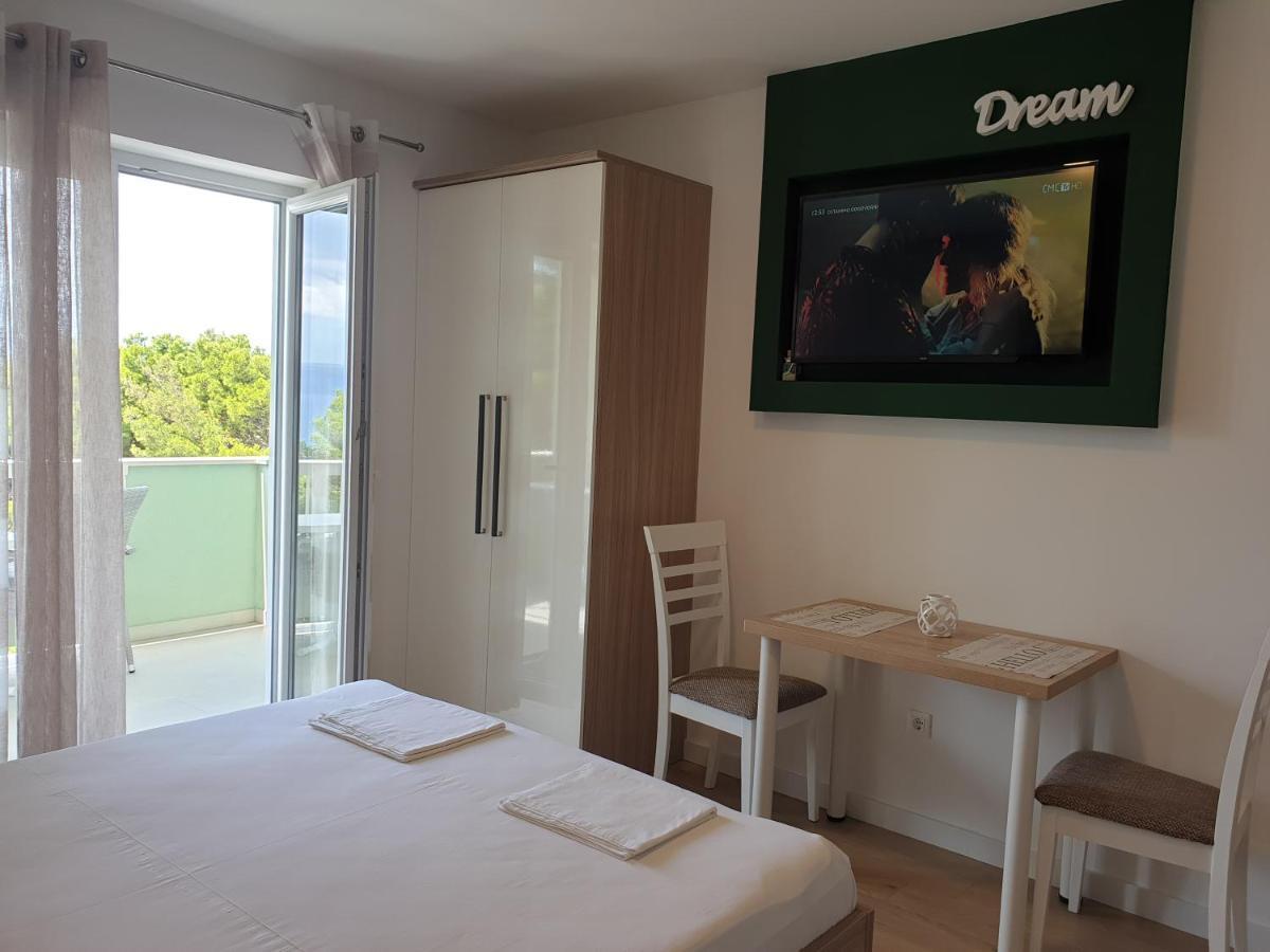 Guesthouse Dominovic Брела Екстериор снимка