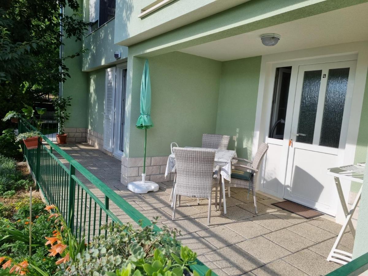 Guesthouse Dominovic Брела Екстериор снимка