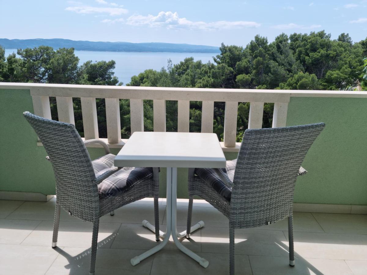 Guesthouse Dominovic Брела Екстериор снимка