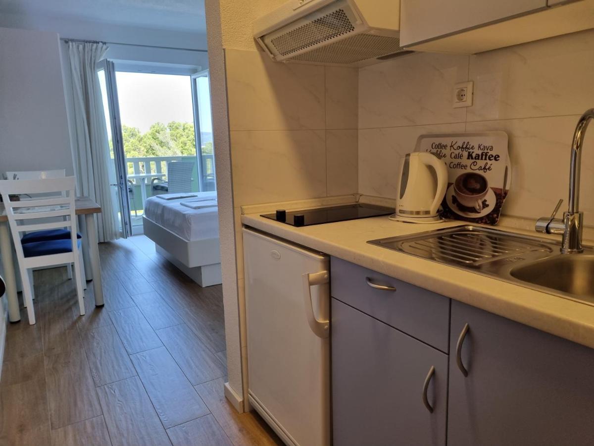 Guesthouse Dominovic Брела Екстериор снимка