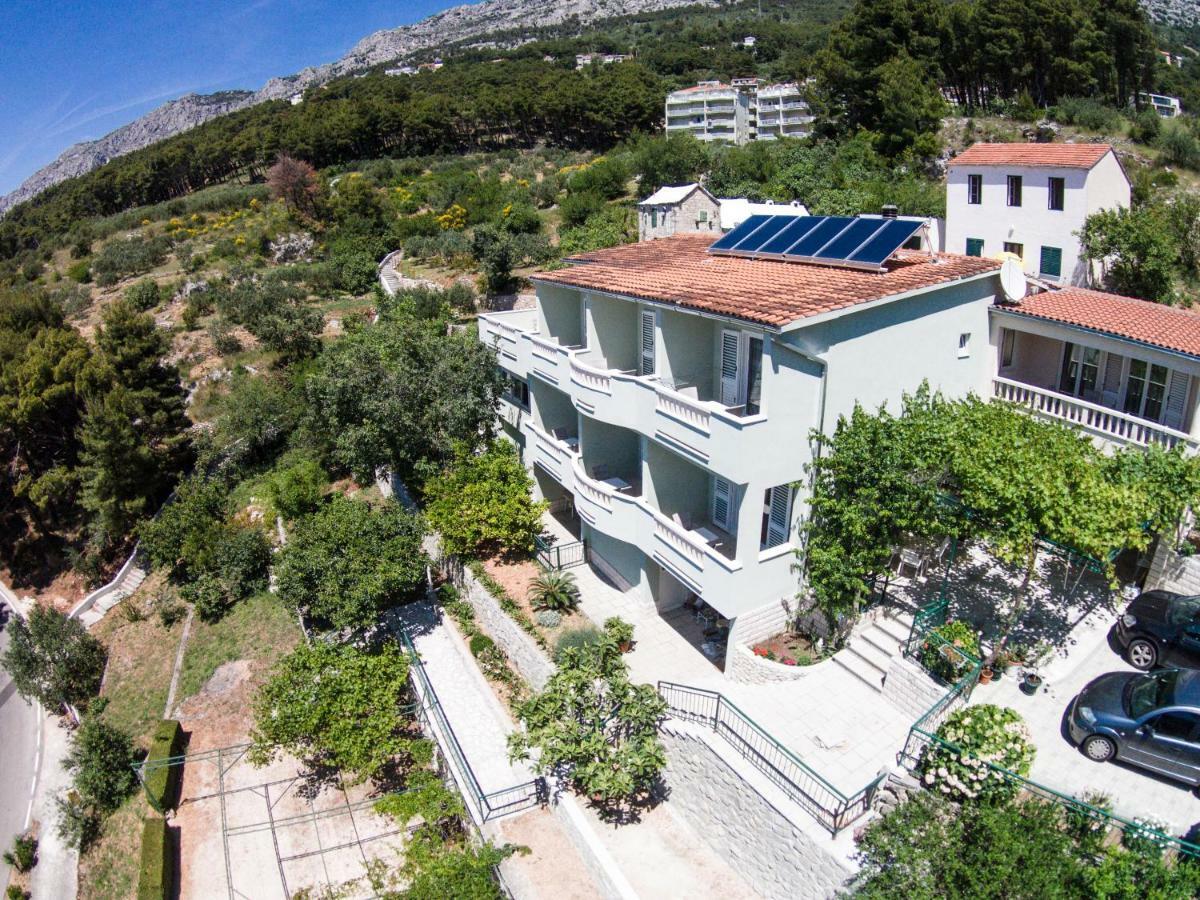 Guesthouse Dominovic Брела Екстериор снимка