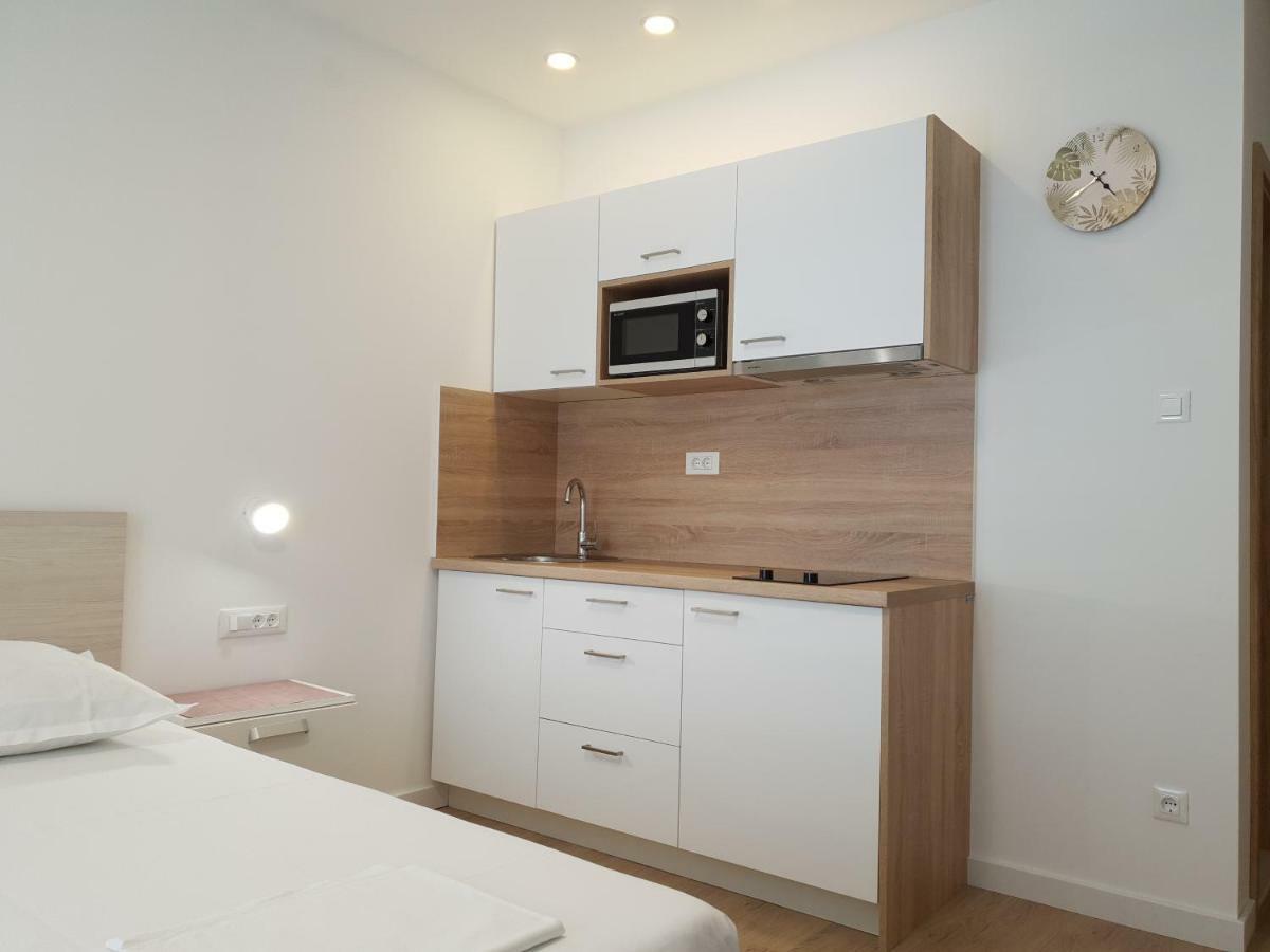 Guesthouse Dominovic Брела Екстериор снимка